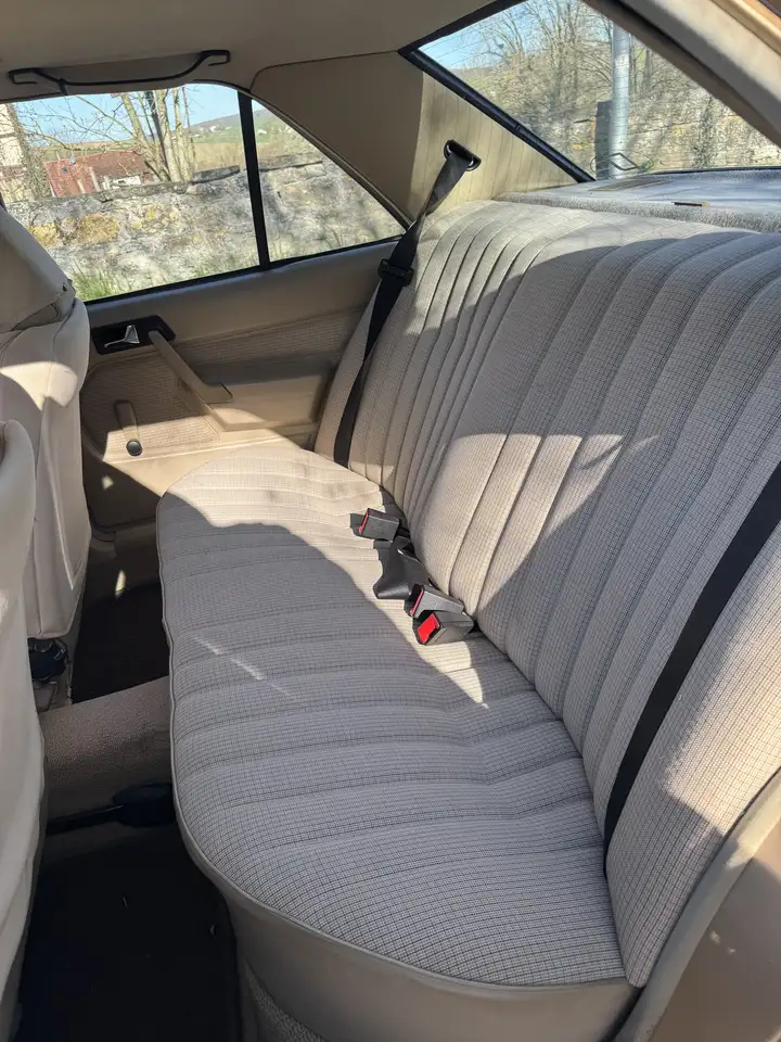 Mercedes-Benz 190 D, foto 9