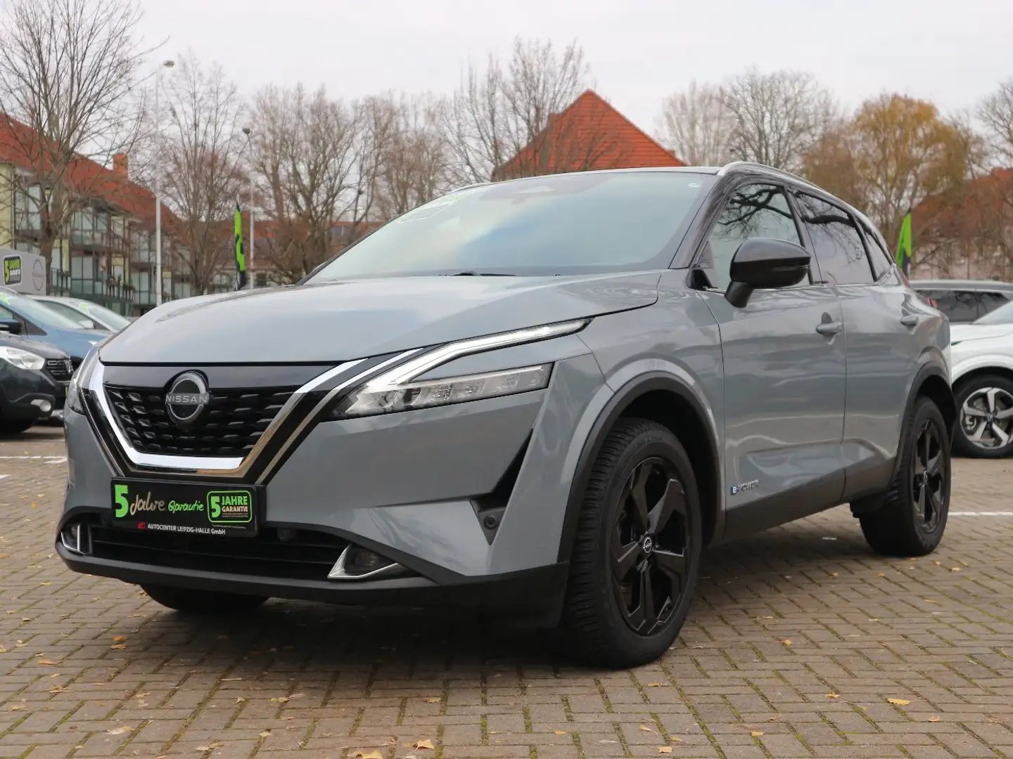 Nissan Qashqai 1.5 VC-T Edition Black Editon e-Power ACC Schwarz - 2