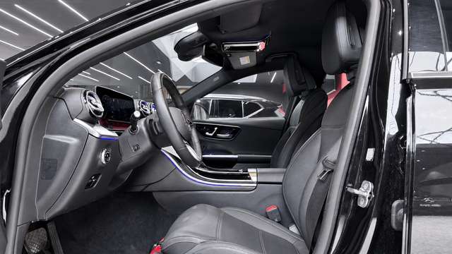 Mercedes-Benz C 220 — photo 12