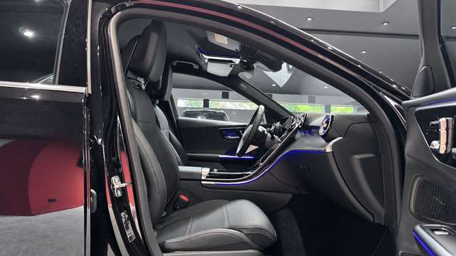Mercedes-Benz C 220 — photo 14