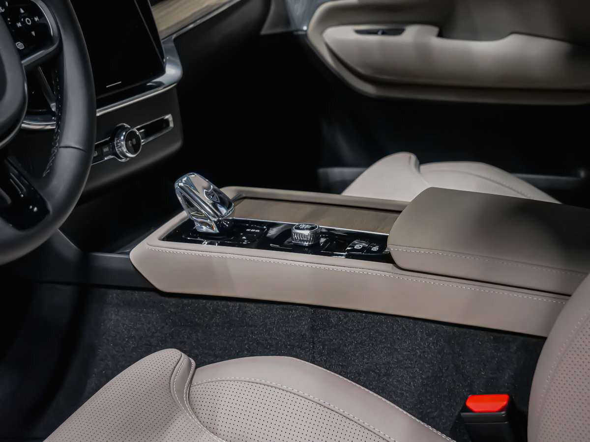 2026 Volvo XC90 Ultra 6-Seater (Bright Theme) thumb 8