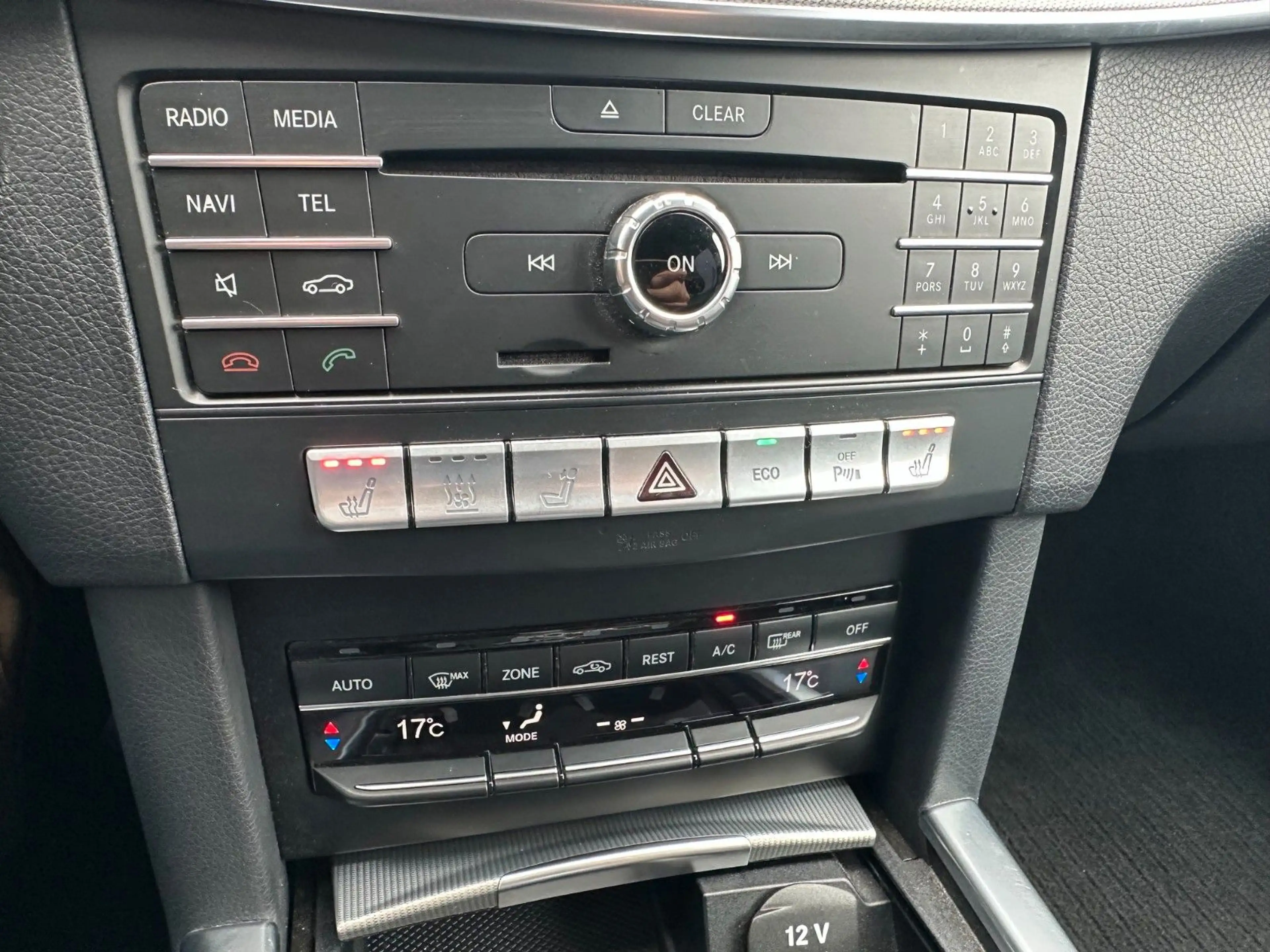 Mercedes-Benz E 250 T BlueEffici,Avantgarde,LED,360 Grad,Navi — photo 15