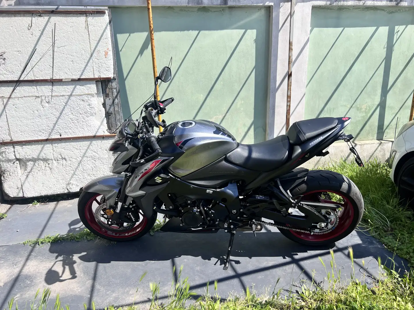 Suzuki GSX-S 1000 Gri - 1