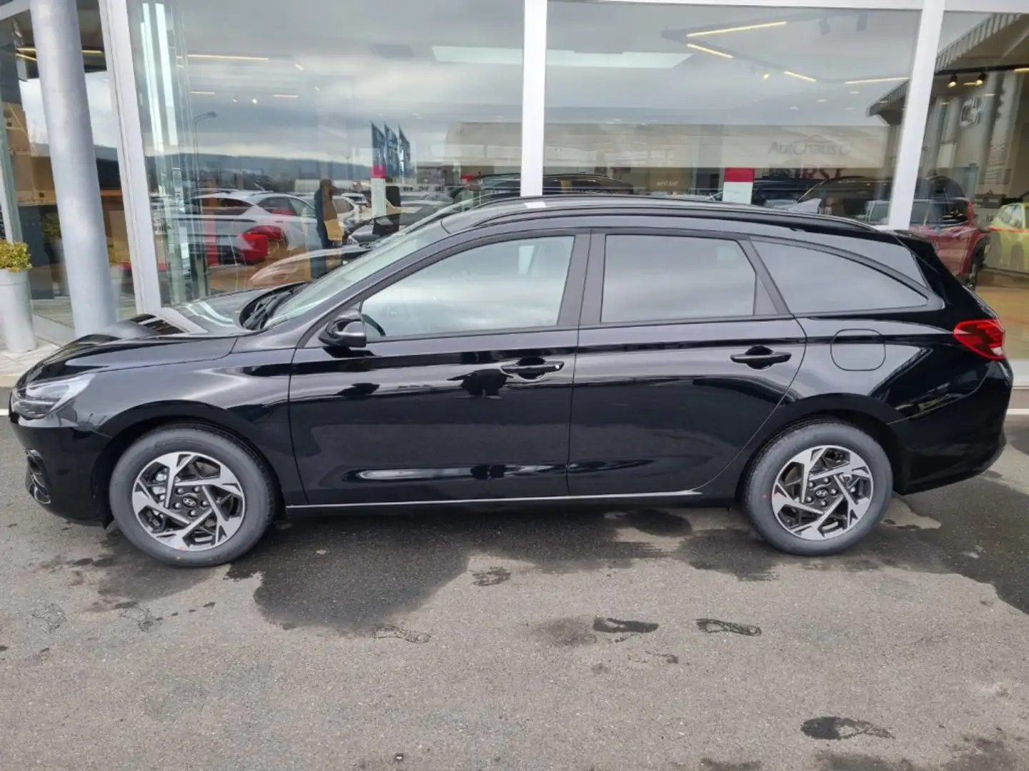 Hyundai i30 Kombi - PD GO 1.0 T-GDI c6kg1 Schwarz - 2