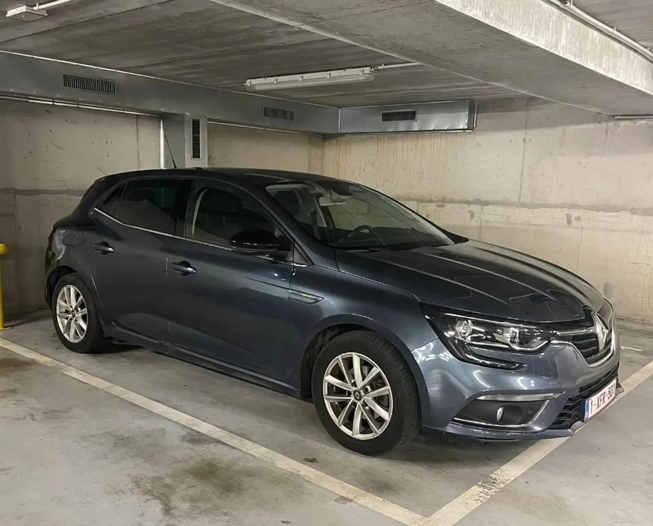 Renault Megane ENERGY TCe 130 EDC BUSINESS - 1