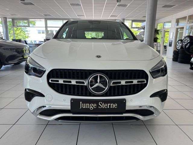 Mercedes-Benz GLA 180