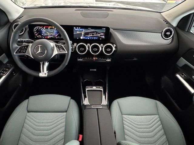 Mercedes-Benz GLA 180
