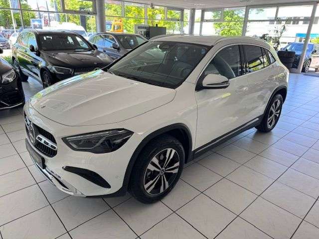 Mercedes-Benz GLA 180