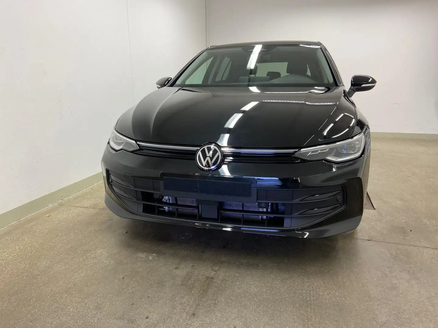 Volkswagen Golf Life TSI Schwarz - 2
