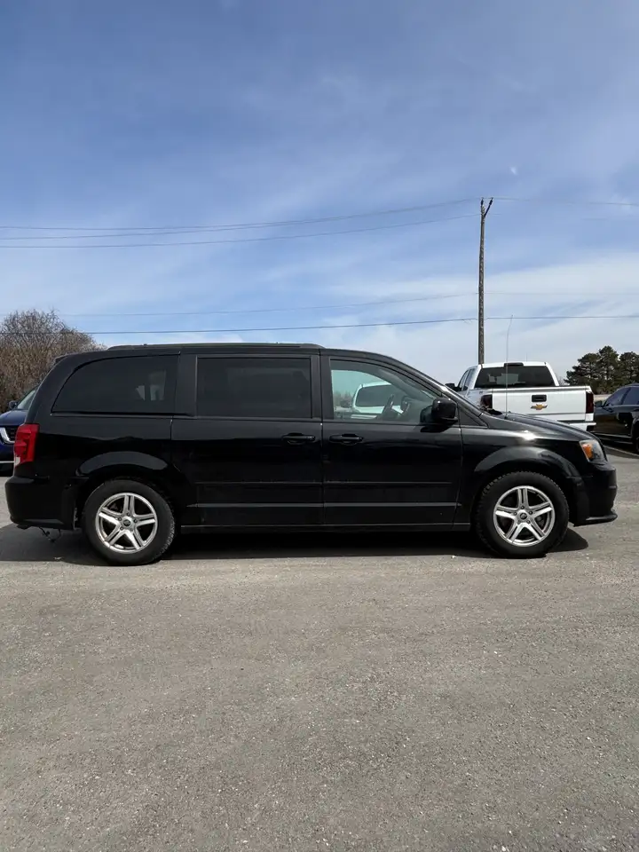 Dodge Grand Caravan снимка Dodge Grand Caravan