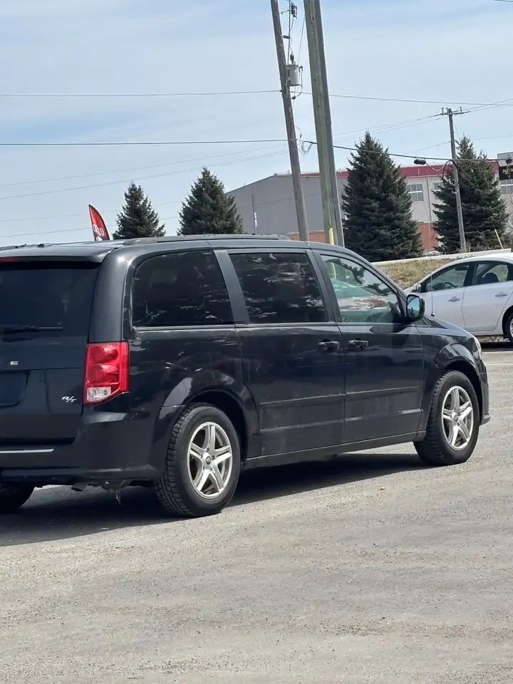 Dodge Grand Caravan снимка Dodge Grand Caravan