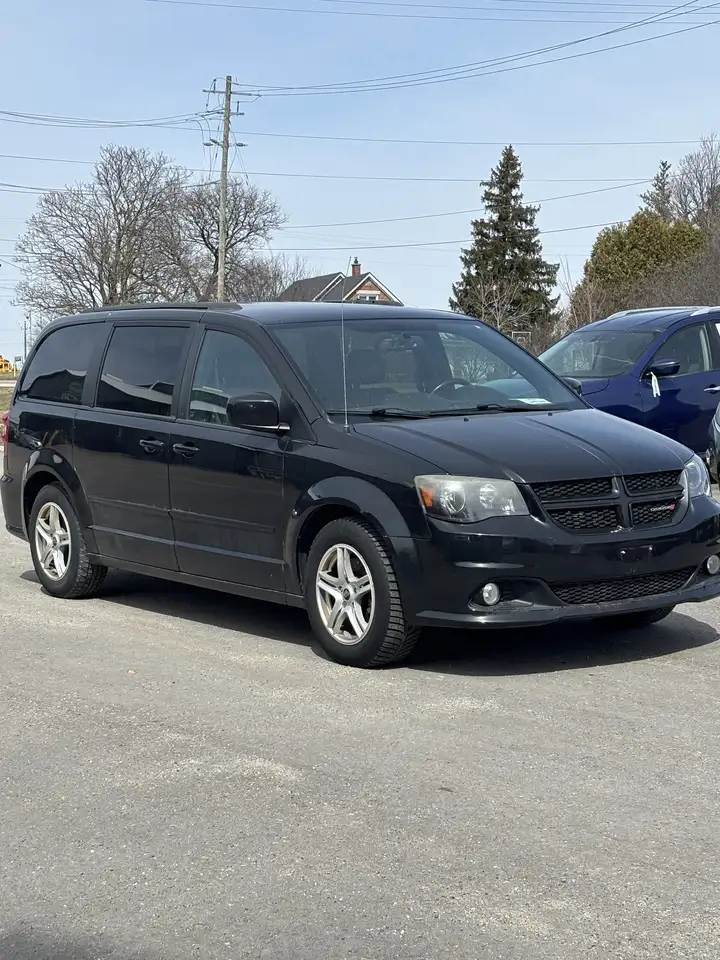 Dodge Grand Caravan снимка Dodge Grand Caravan