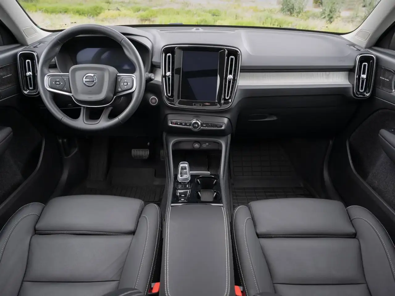 Volvo XC40 снимка Volvo XC40
