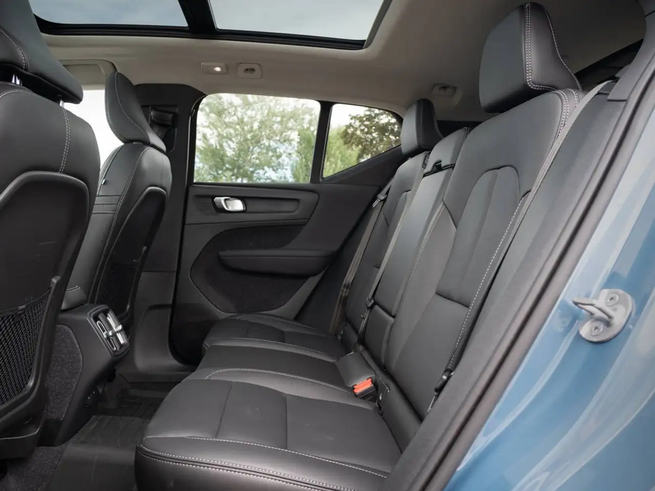 Volvo XC40 снимка Volvo XC40