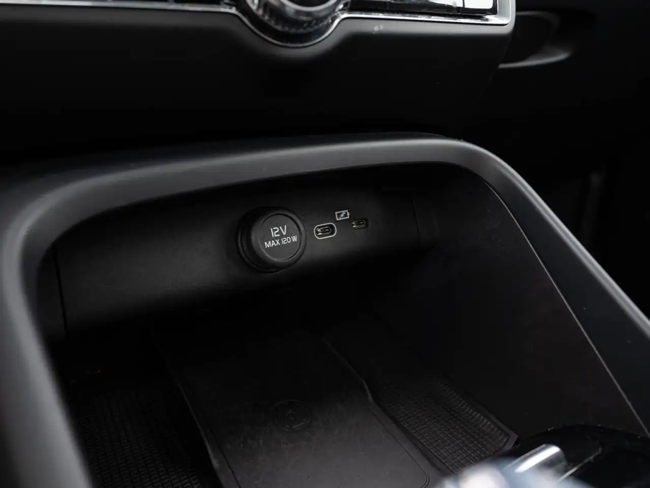 Volvo XC40 снимка Volvo XC40