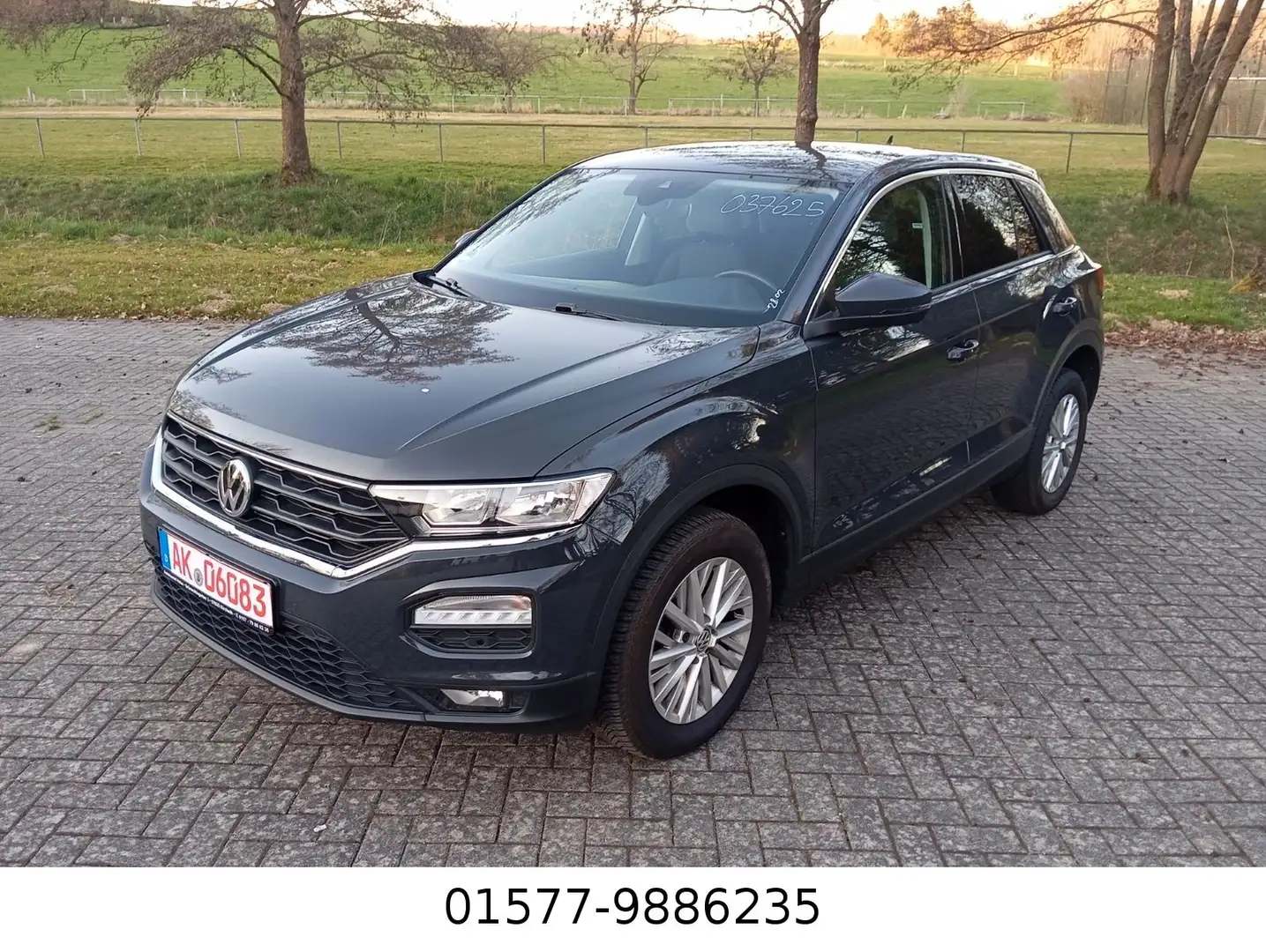 Volkswagen T-Roc 1.5 TSI Navi BT Audio RCam Grigio - 1