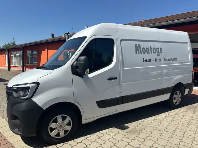 Renault Master view 3