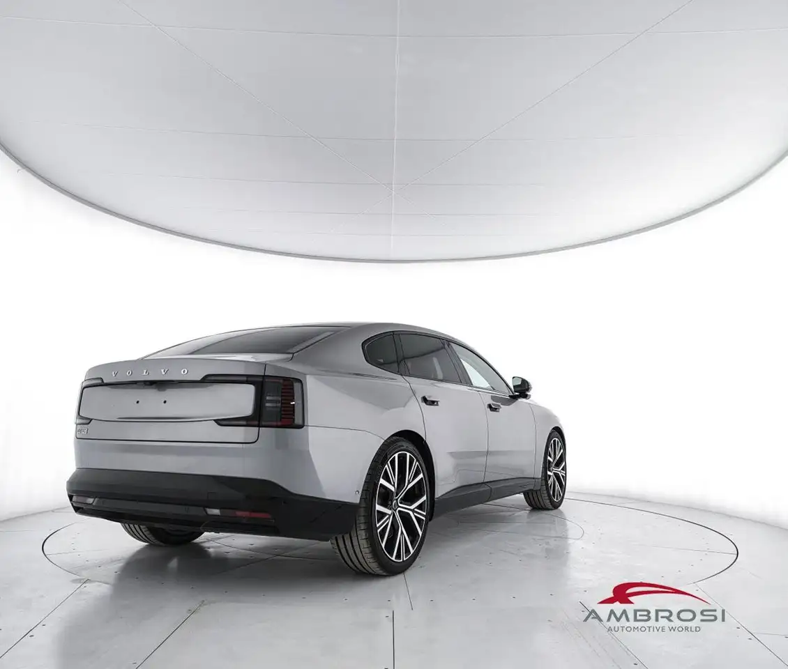 Volvo ES90 2026