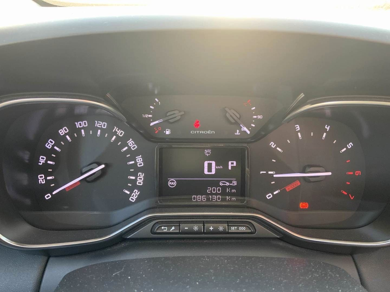 Citroen C3 Aircross Shine AUTOMATIK*LED*NAV*SHZ*PANO*AHK — photo 8