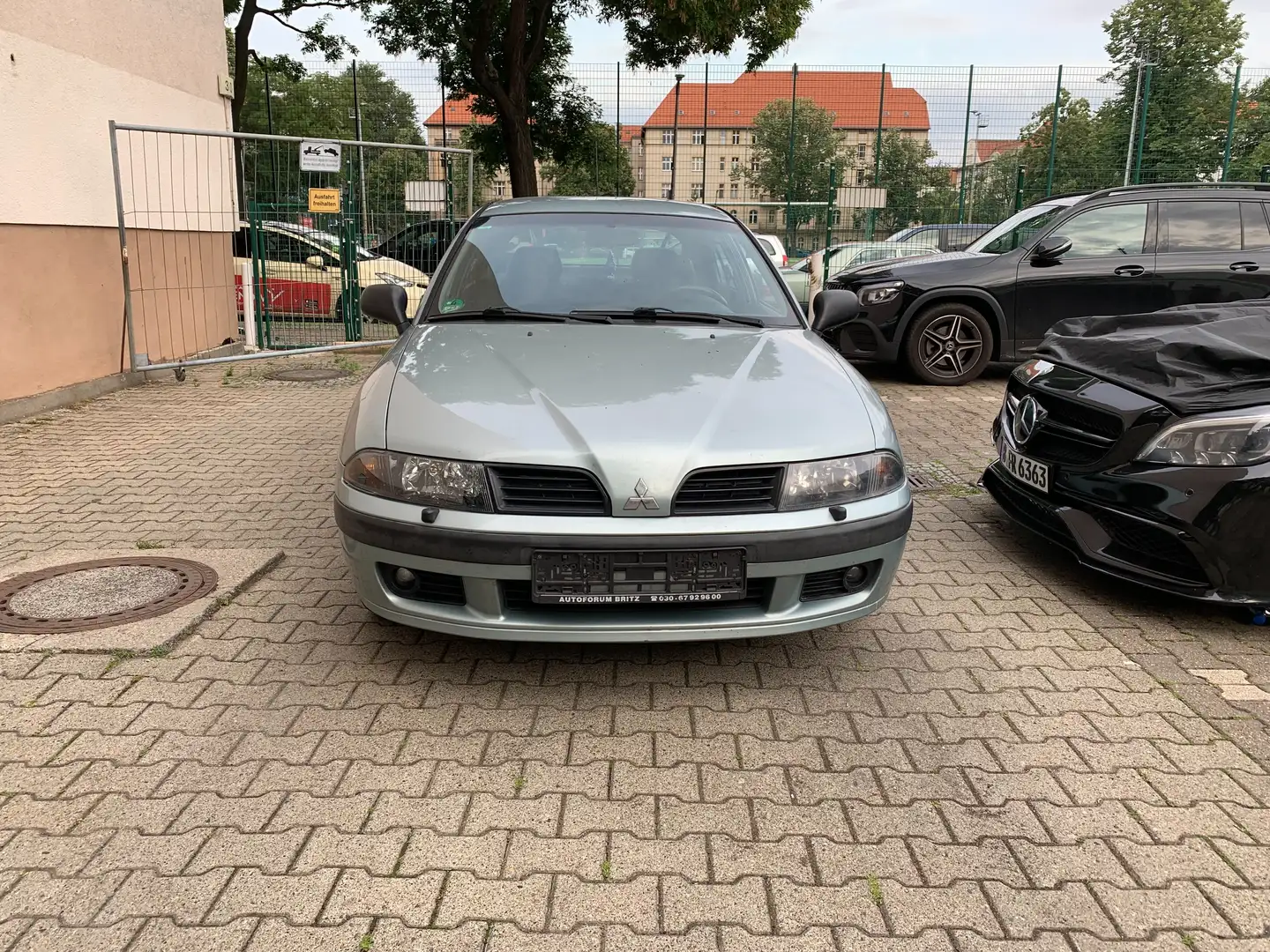 Mitsubishi Carisma 1,8 AUTOMATIK,UNFALLFREI,KLIMA,LEDER Groen - 1