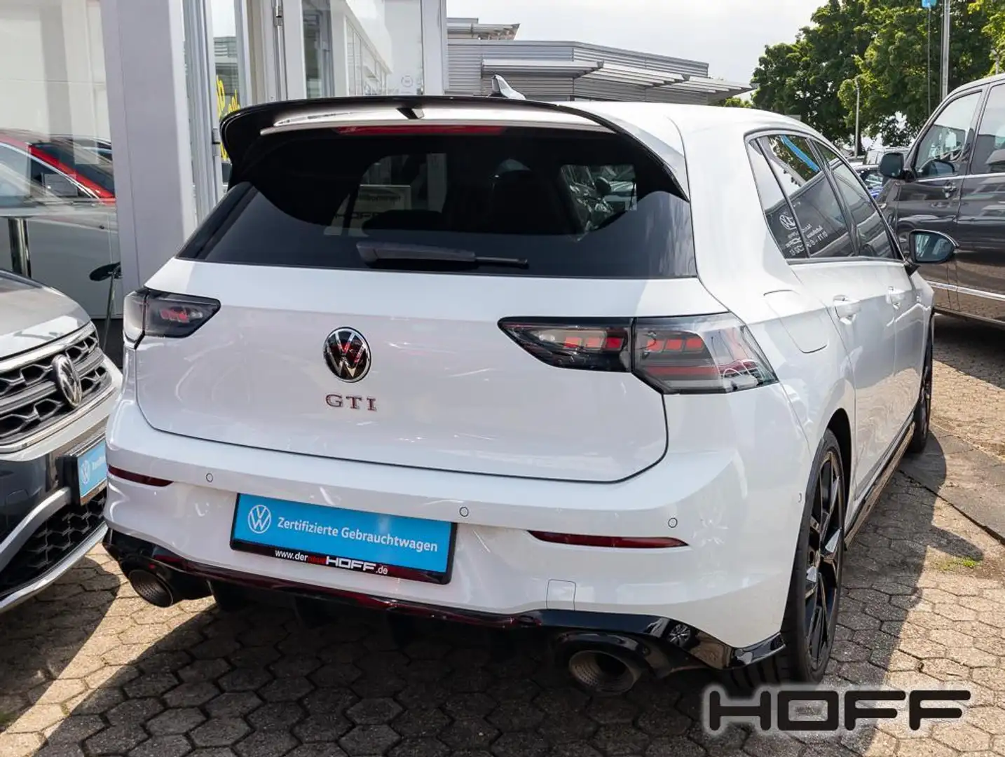 Volkswagen Golf VIII GTI Clubsport Akrapovic Pano Performance Head Blanc - 2