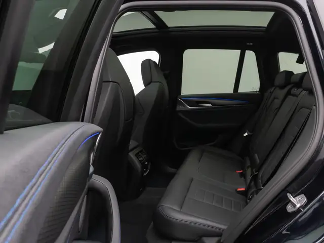 BMW X3 M view 25