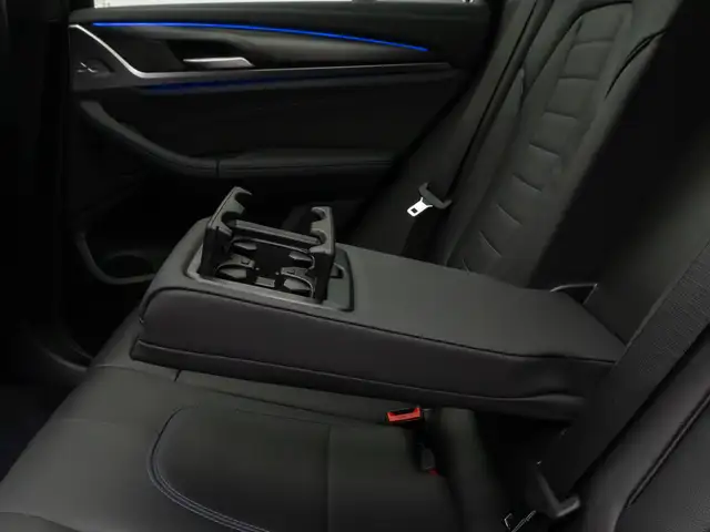 BMW X3 M view 28