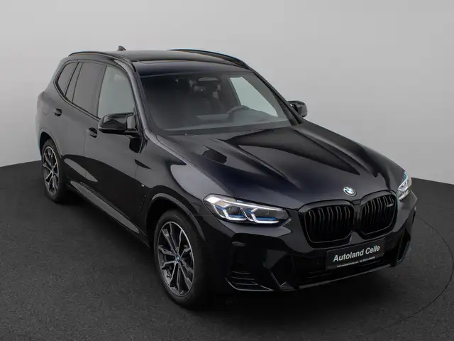BMW X3 M view 3
