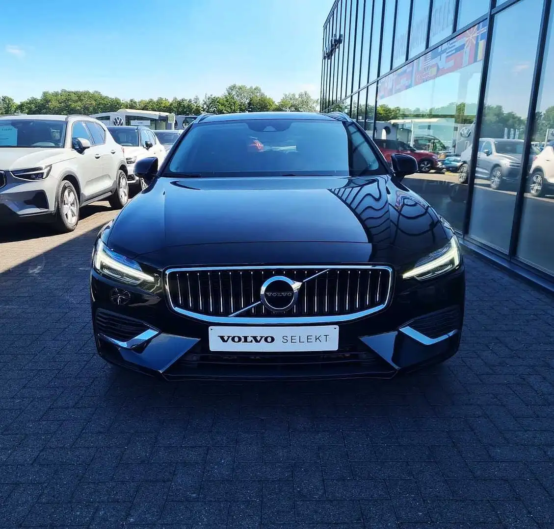 Volvo V60 II Inscription T6 AWD Plug-in Hybrid Negro - 2