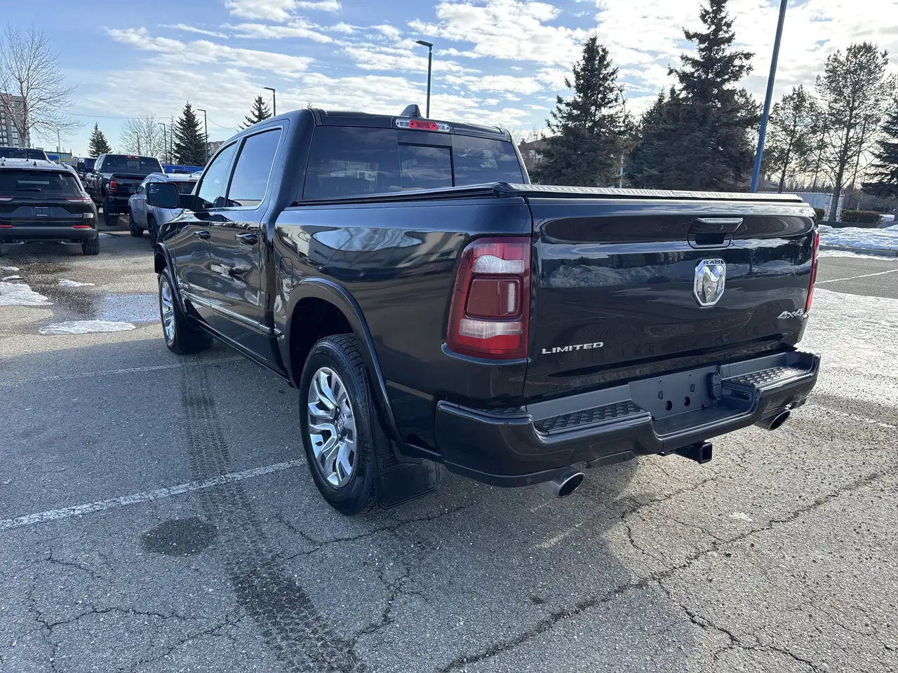RAM 1500 снимка RAM 1500
