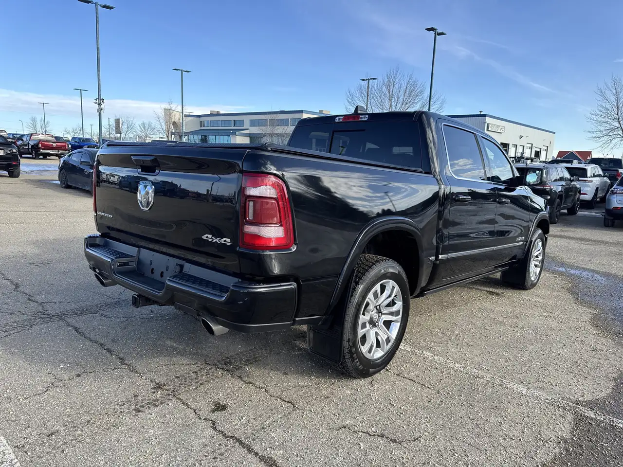 RAM 1500 снимка RAM 1500
