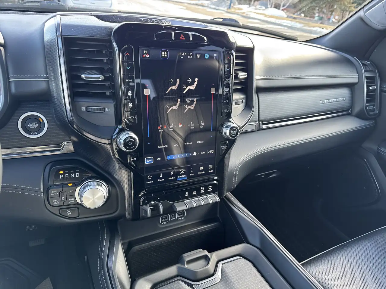 RAM 1500 снимка RAM 1500