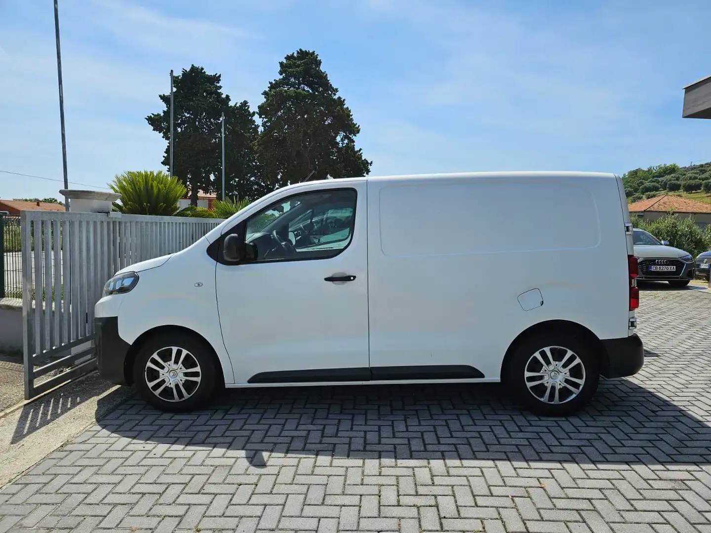 Citroen Jumpy Comfort XS BlueHDi 95cv Bianco - 2