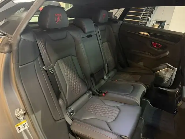 Lamborghini Urus view 14