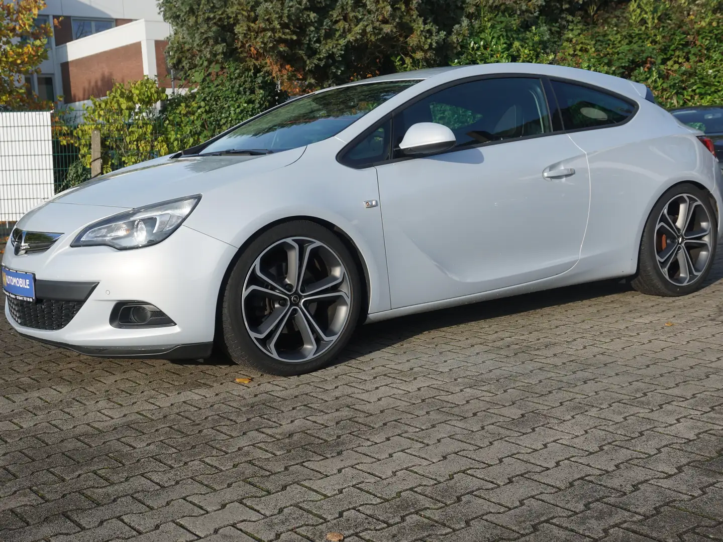 Opel Astra Edition GTC/Sport/EURO5/Schckheft/TÜV+Insp. NEU Grau - 1