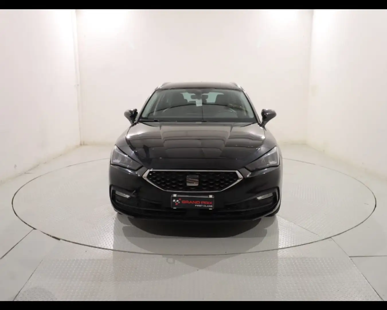 SEAT Leon Sportstourer 1.5 eTSI 150 CV DSG Xcellence Noir - 1