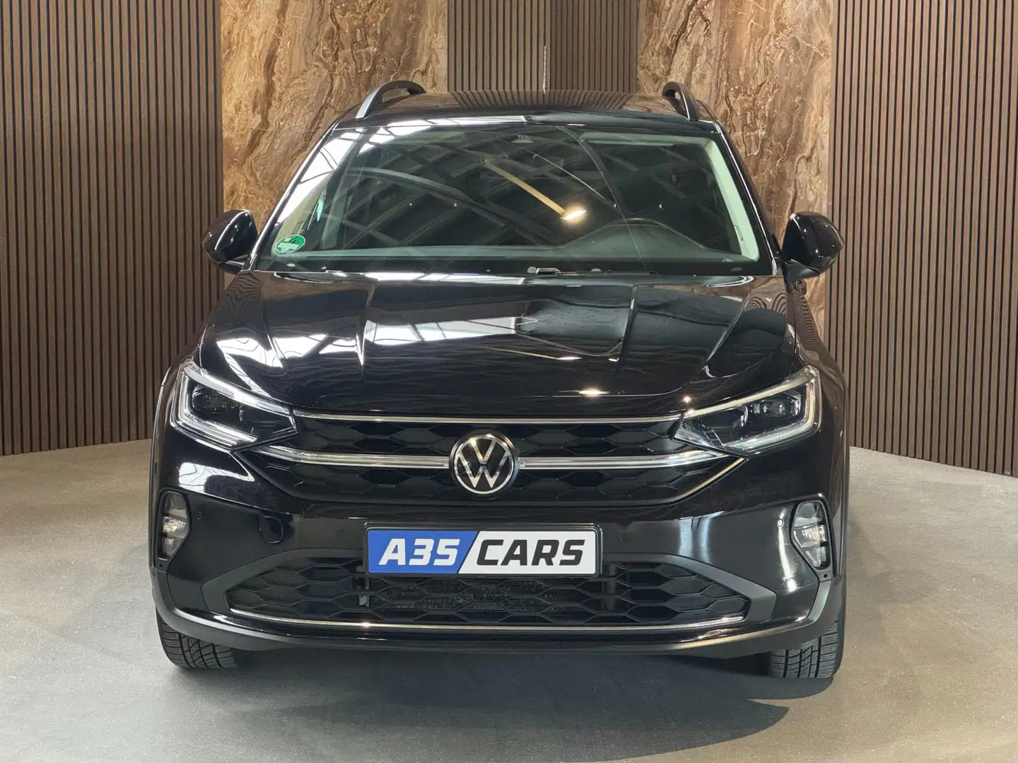 Volkswagen Taigo 1.0 TSI Life Business|Carplay|Stoelverwarming|IQ|C Zwart - 2