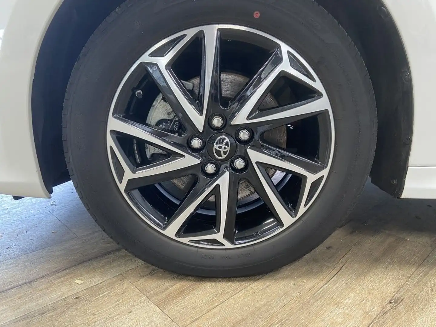 Toyota Yaris Hybrid 1.5 VVT-i Club Bianco - 2