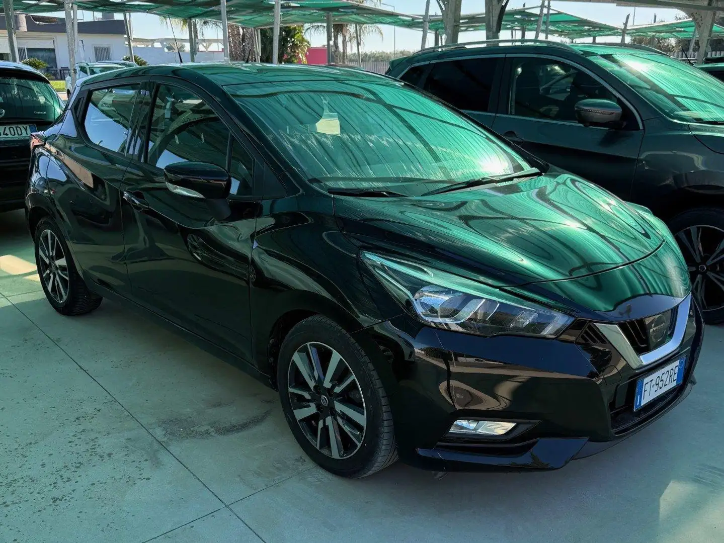 Nissan Micra Micra V 2017 1.5 dci Tekna 90cv Schwarz - 2