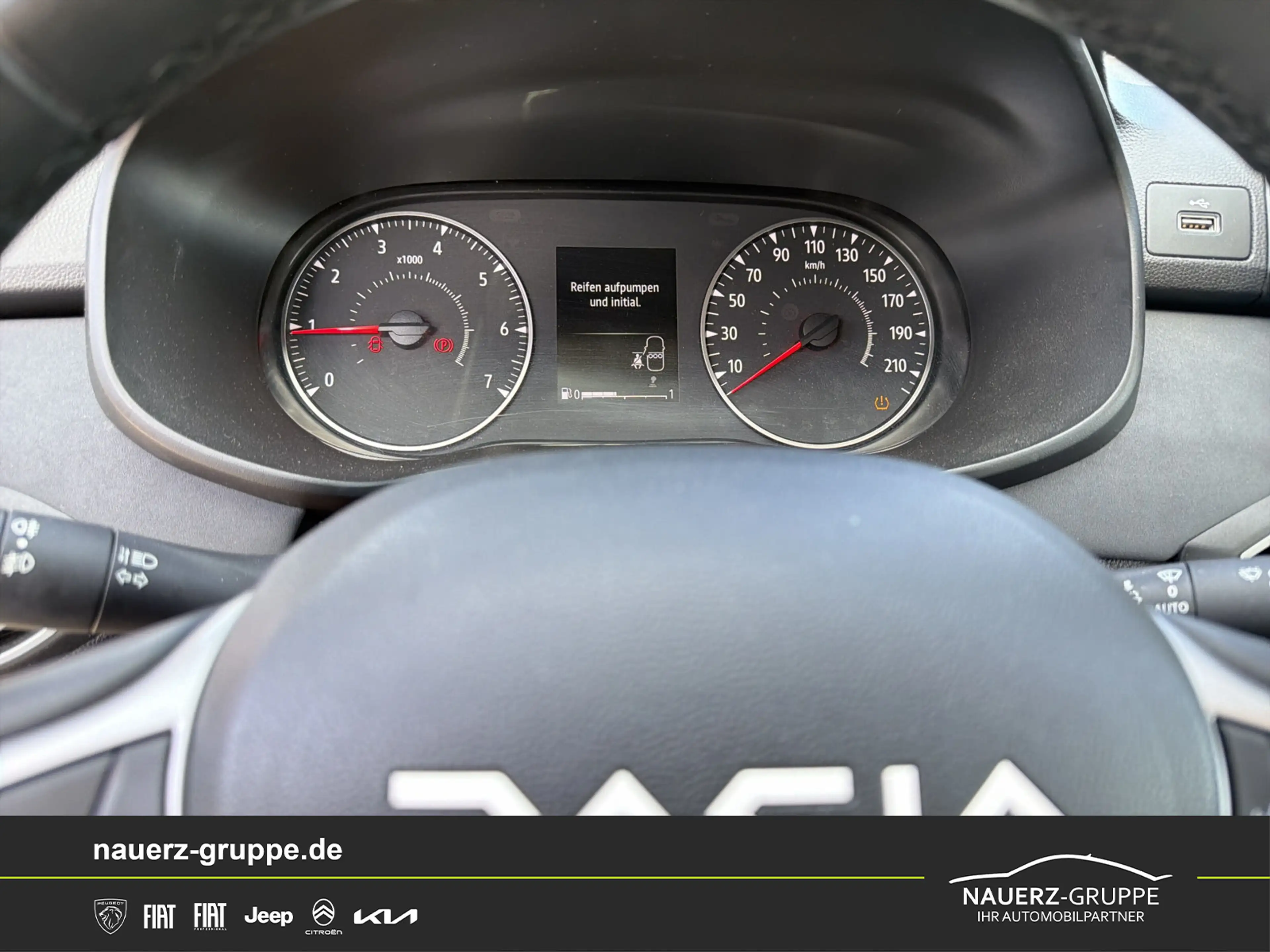 Dacia Sandero III Stepway Extreme+ — photo 13