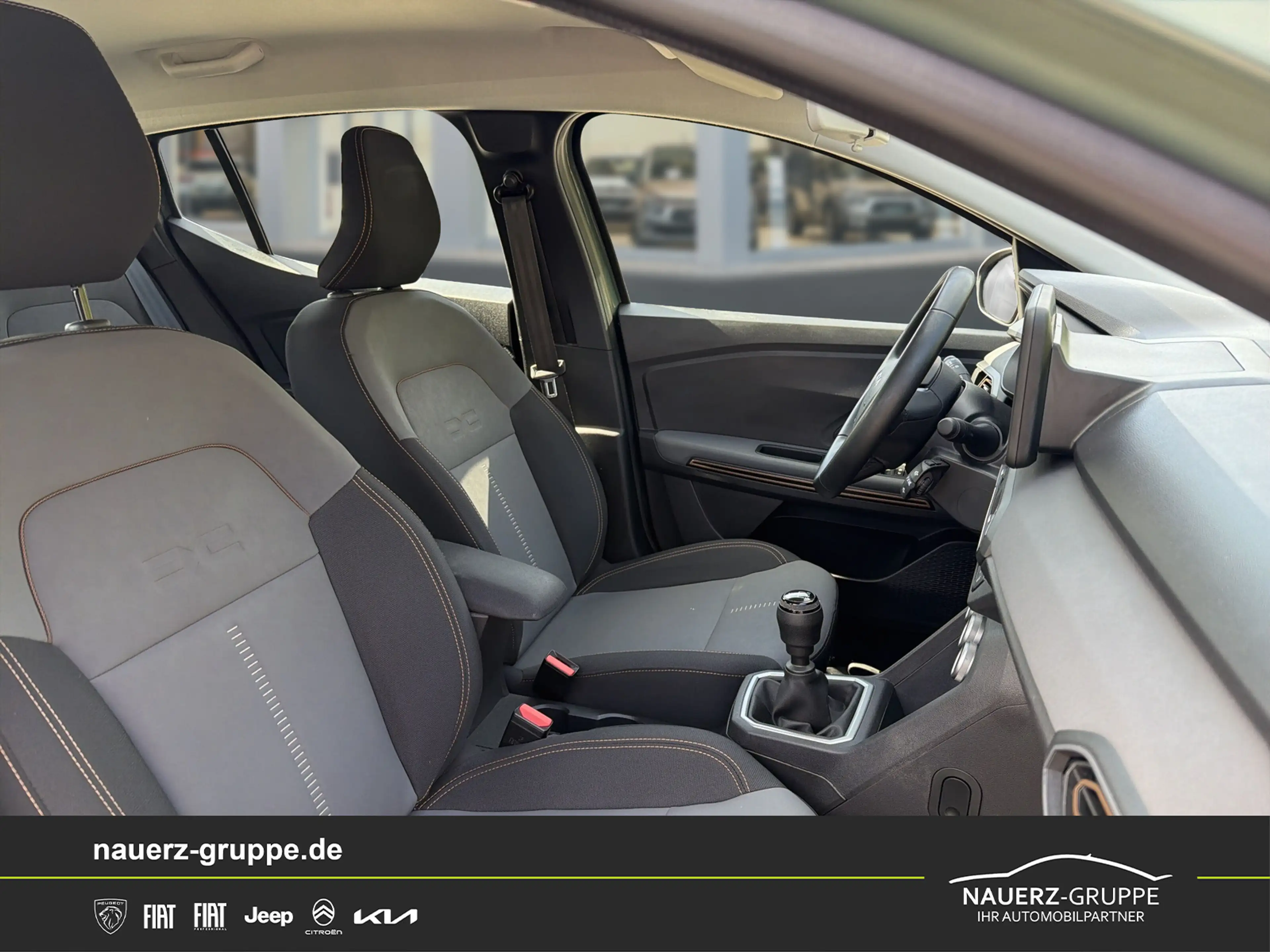 Dacia Sandero III Stepway Extreme+ — photo 9