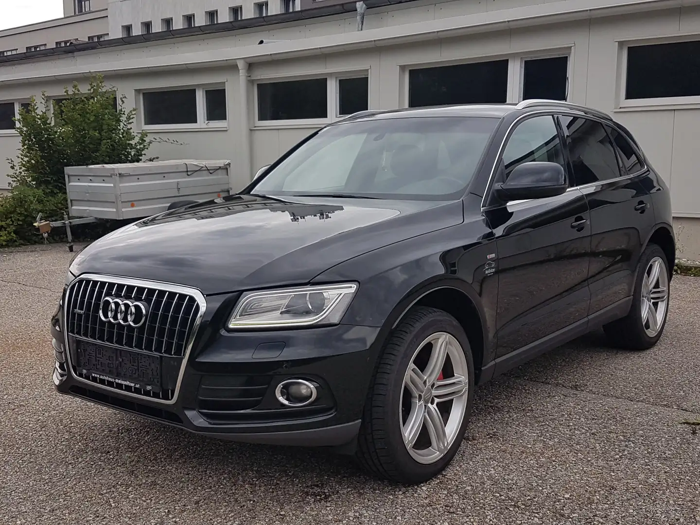 Audi Q5 2.0 TDI (130 kW) quattro S Line Standheizung Noir - 2