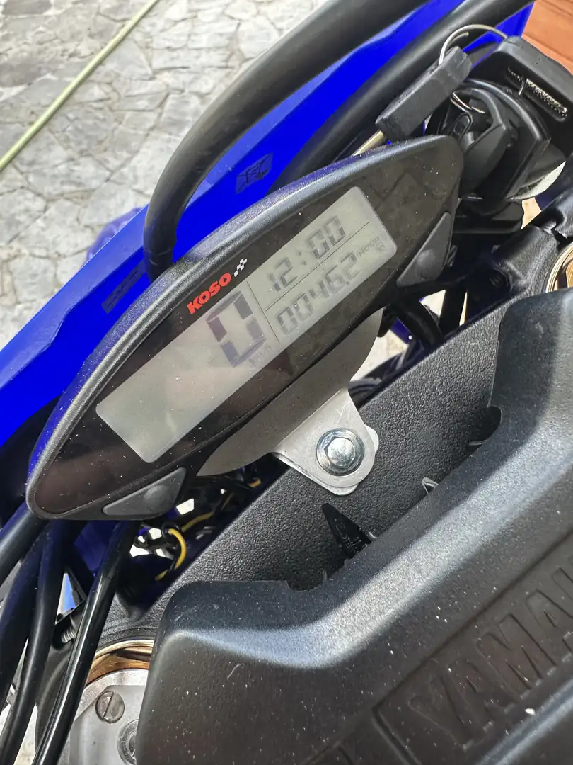 Yamaha YZ 125 - 1