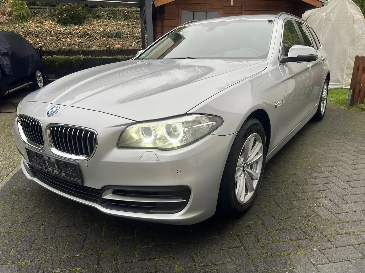 BMW 518