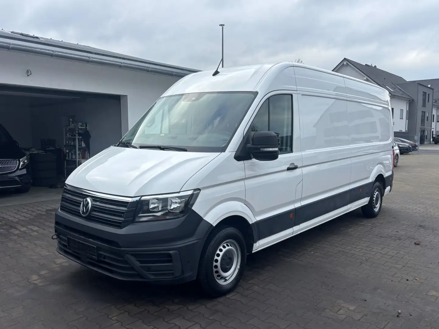 Volkswagen Crafter 35 lang Hochdach Maxi Automatik Klima Weiß - 1
