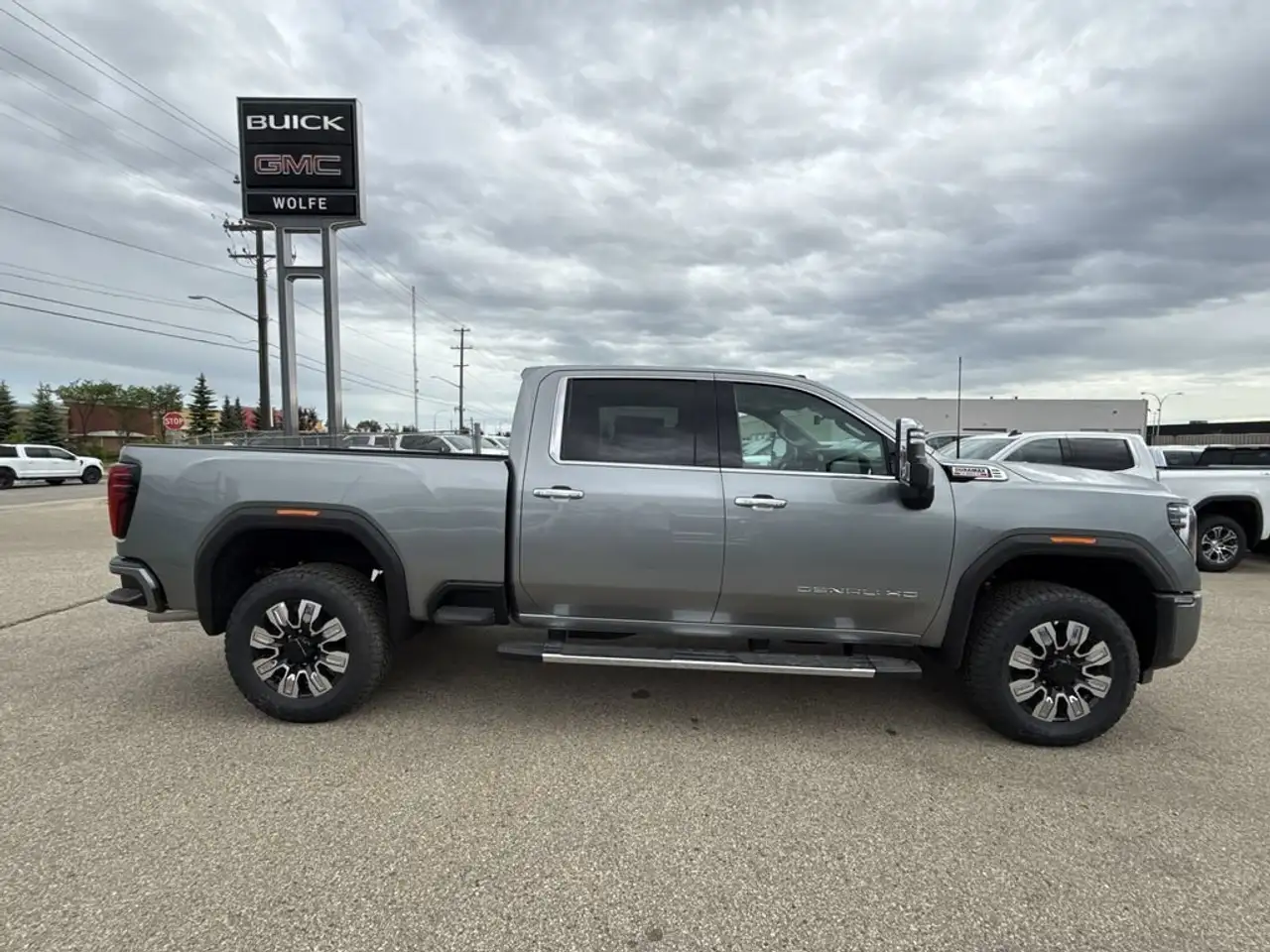 GMC Sierra 3500HD снимка GMC Sierra 3500HD