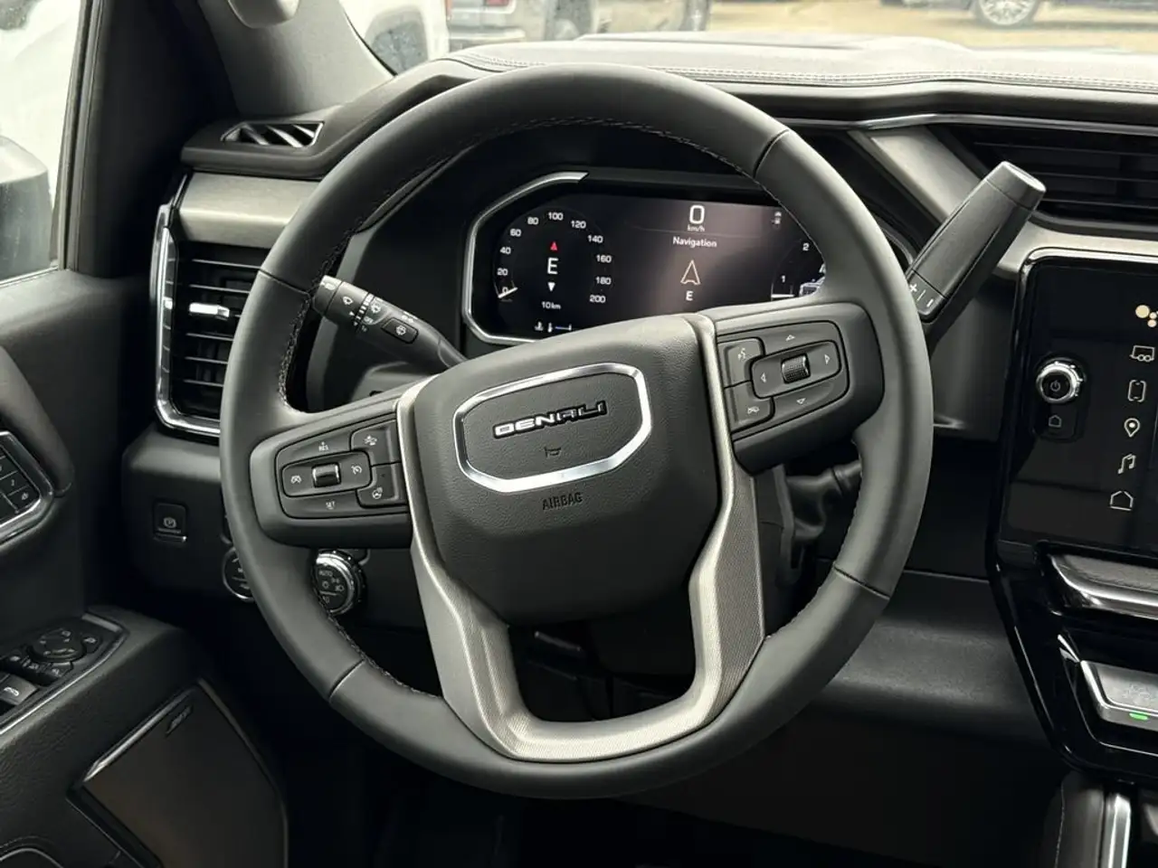 GMC Sierra 3500HD снимка GMC Sierra 3500HD