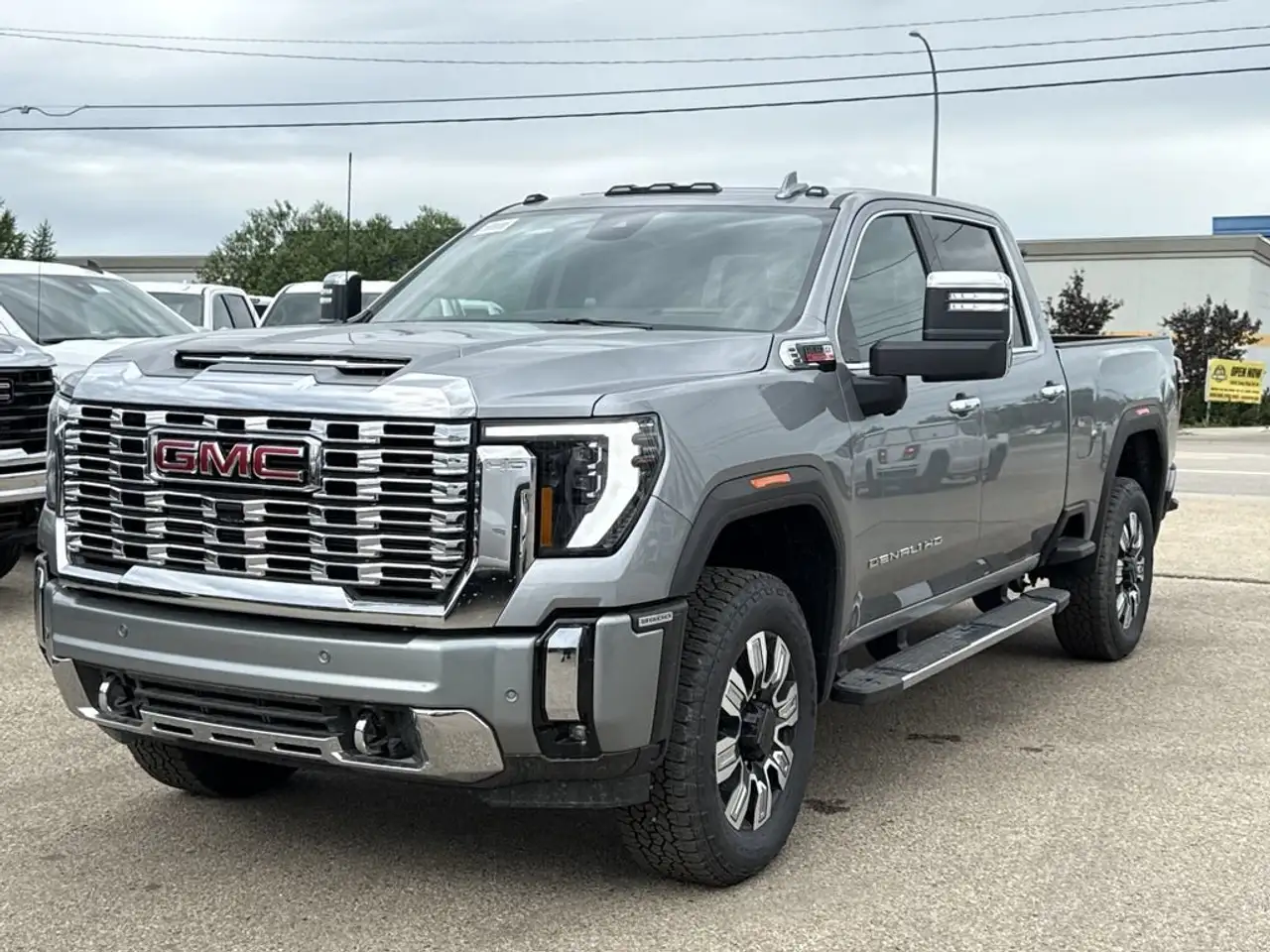 GMC Sierra 3500HD снимка GMC Sierra 3500HD
