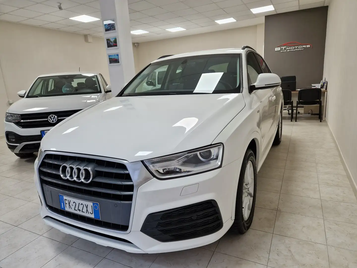 Audi Q3 Q3 2.0 tdi 120cv s-tronic Blanc - 2