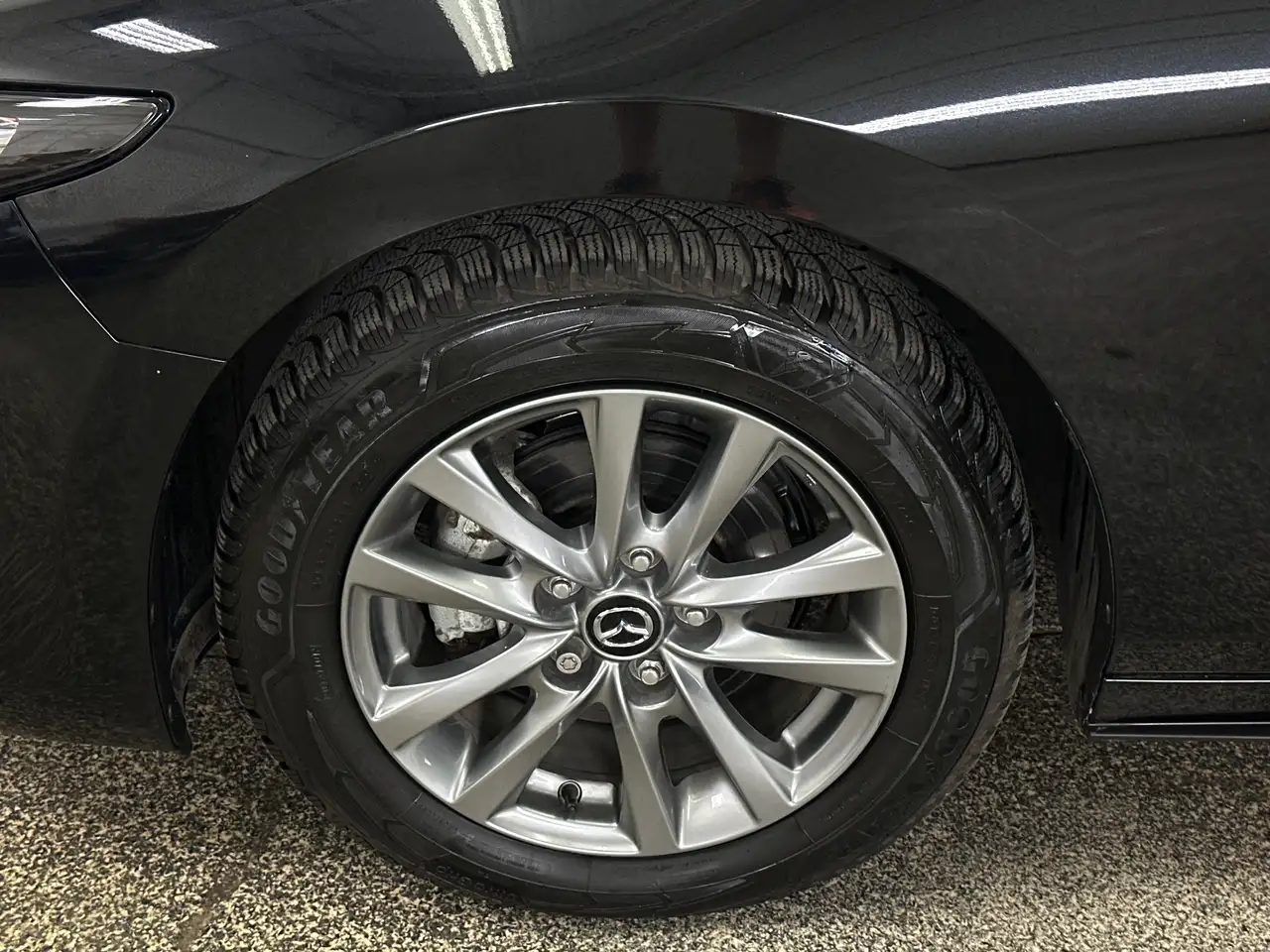 Mazda 3 снимка Mazda 3